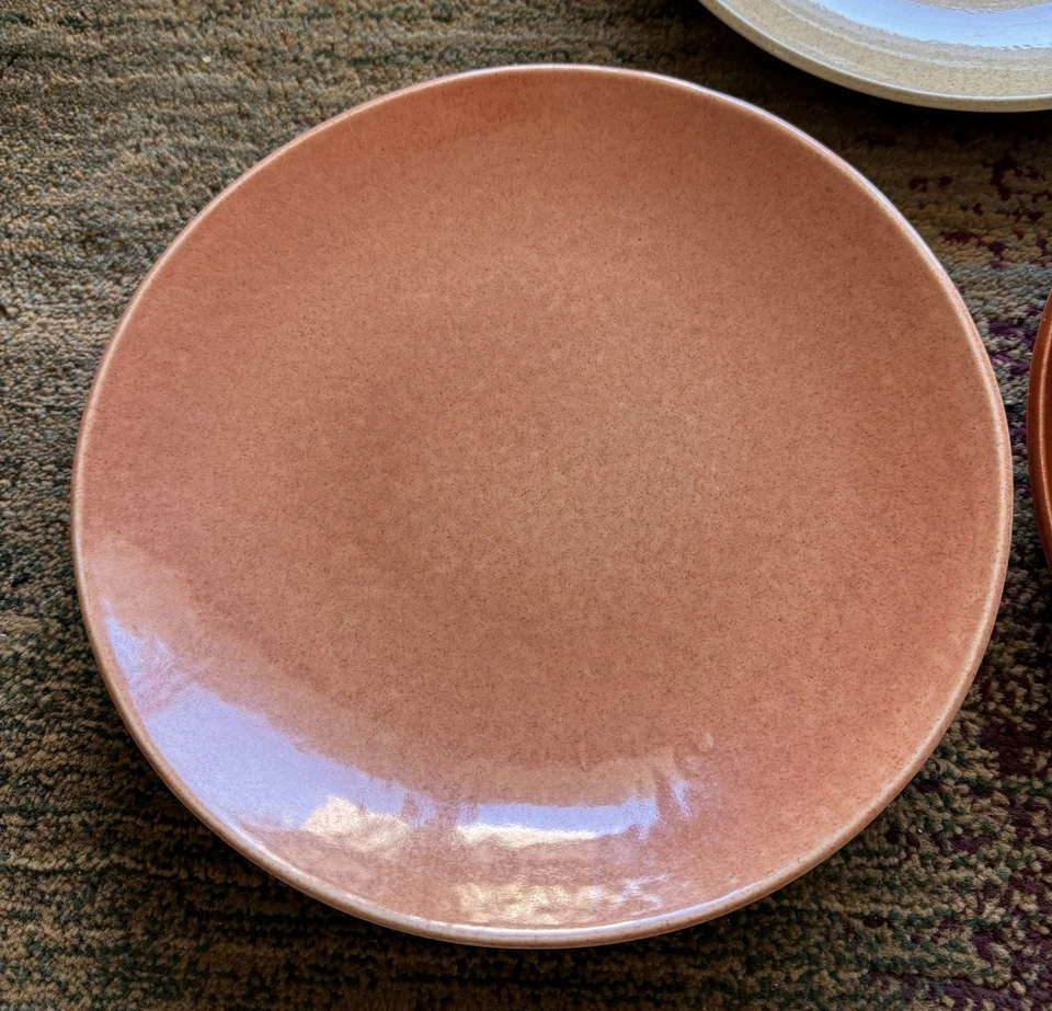 5 Dinner Plates Town And Country Eva Zeisel Red Wing Pottery Rust Sand Peach - Image 3 of 4