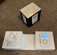 Apple iPod photo classic 4th Generation White (20 GB) for sale