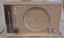 Vintage Zenith model H-845 High Fidelity AM/FM 8-tube Radio, Working-See Details