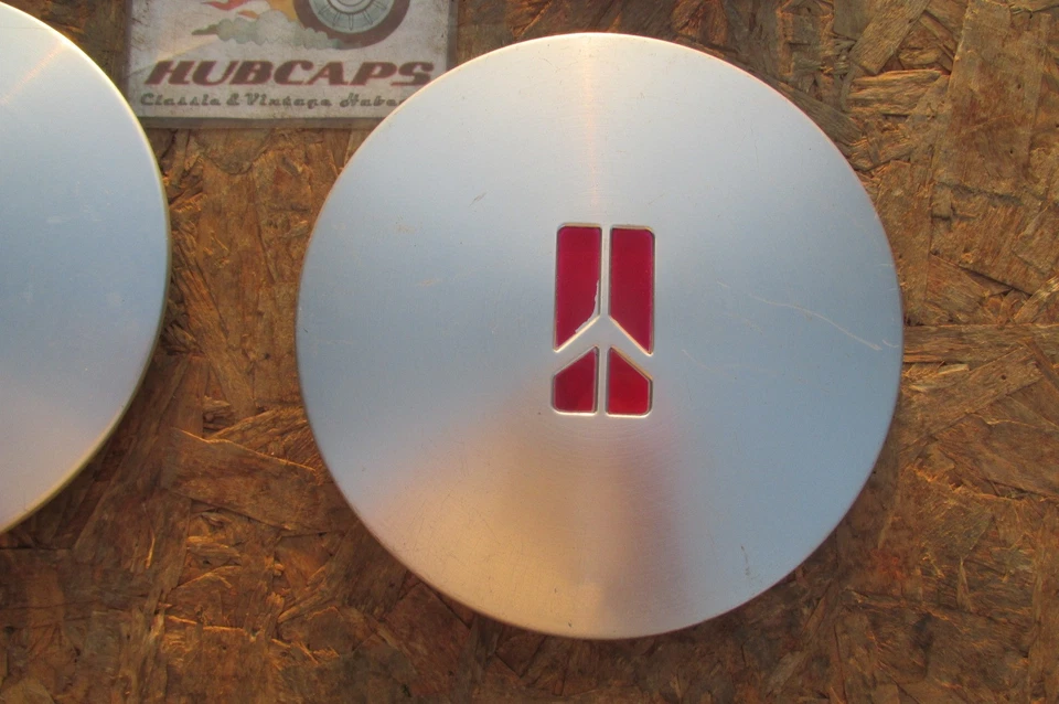 1991 OLDSMOBILE CUTLASS CALAIS 15X6 ALLOY WHEEL CENTER CAPS, SET OF 4 - Image 3 of 4