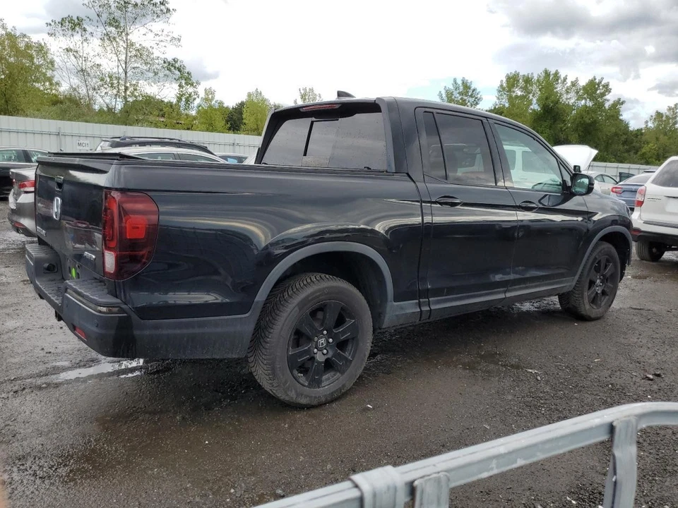Used Hood fits: 2017 Honda Ridgeline  Grade A - Image 3 of 4