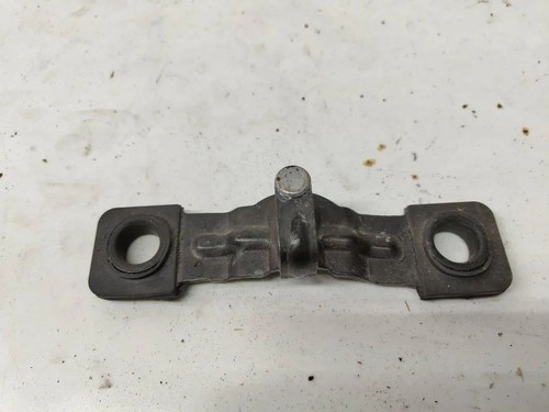 VW PASSAT B7 ALLTRACK 365 Verriegelungshaken der hinteren Abdeckung 32001076