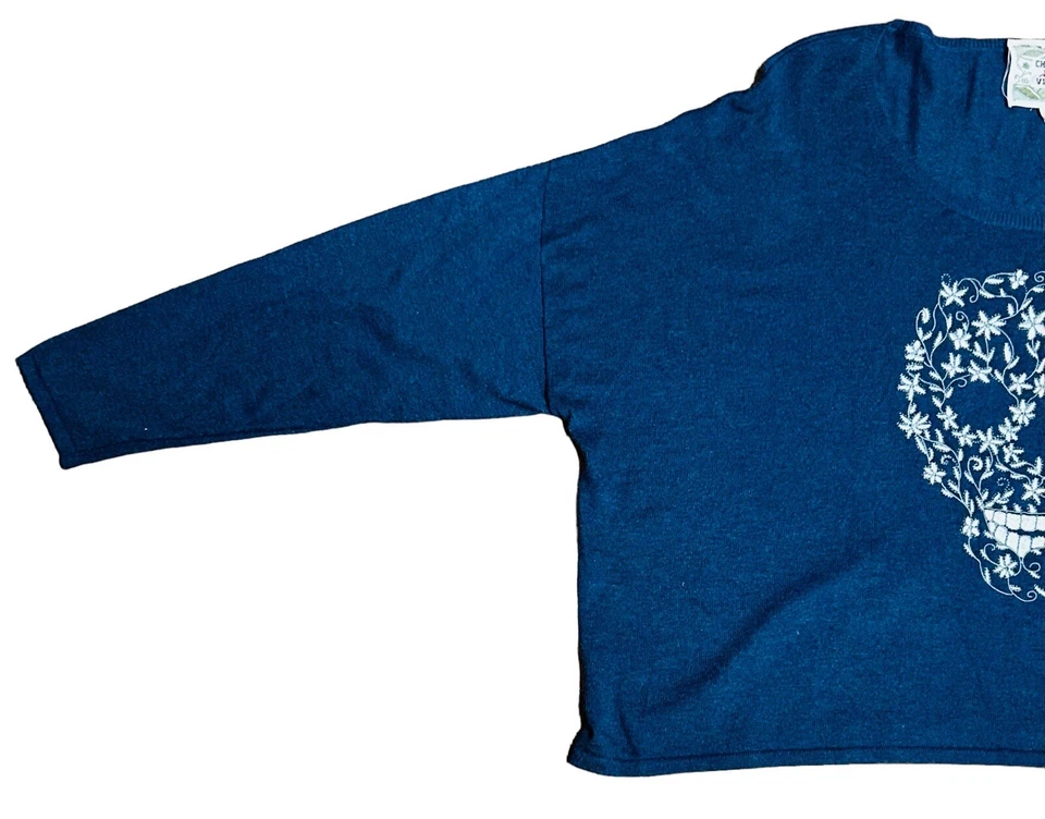 Suéter corto Chelsea y azul violeta para mujer grande bordado flor calavera Foto 4 de 4