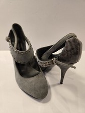 Steve Madden Heel Size 8 Grey Suede Grommet Detail Reptile Print On Heel