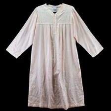 Go Softly Womens Gown Size Large Light Pink Floral Embroidered Long Sleeve NWT