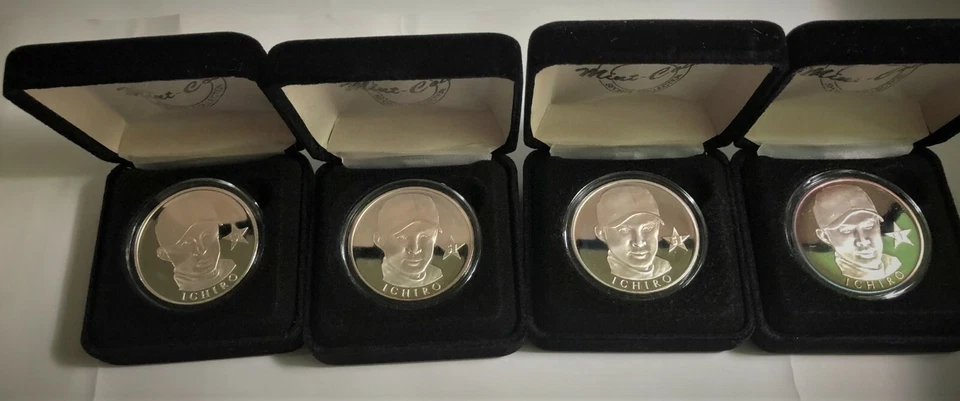 Highland Mint, Ichiro 2001 S. Mariners, 4 pcs.  One Troy Oz.999 Silver per piece - Image 2 of 3