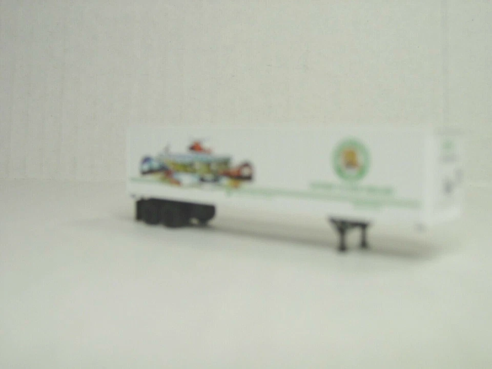 MICRO-TRAINS SPECIAL RUN N SCALE COLLECTOR CONNECTICUT CITYSCAPE TRAILER 07-48 - Image 3 of 3
