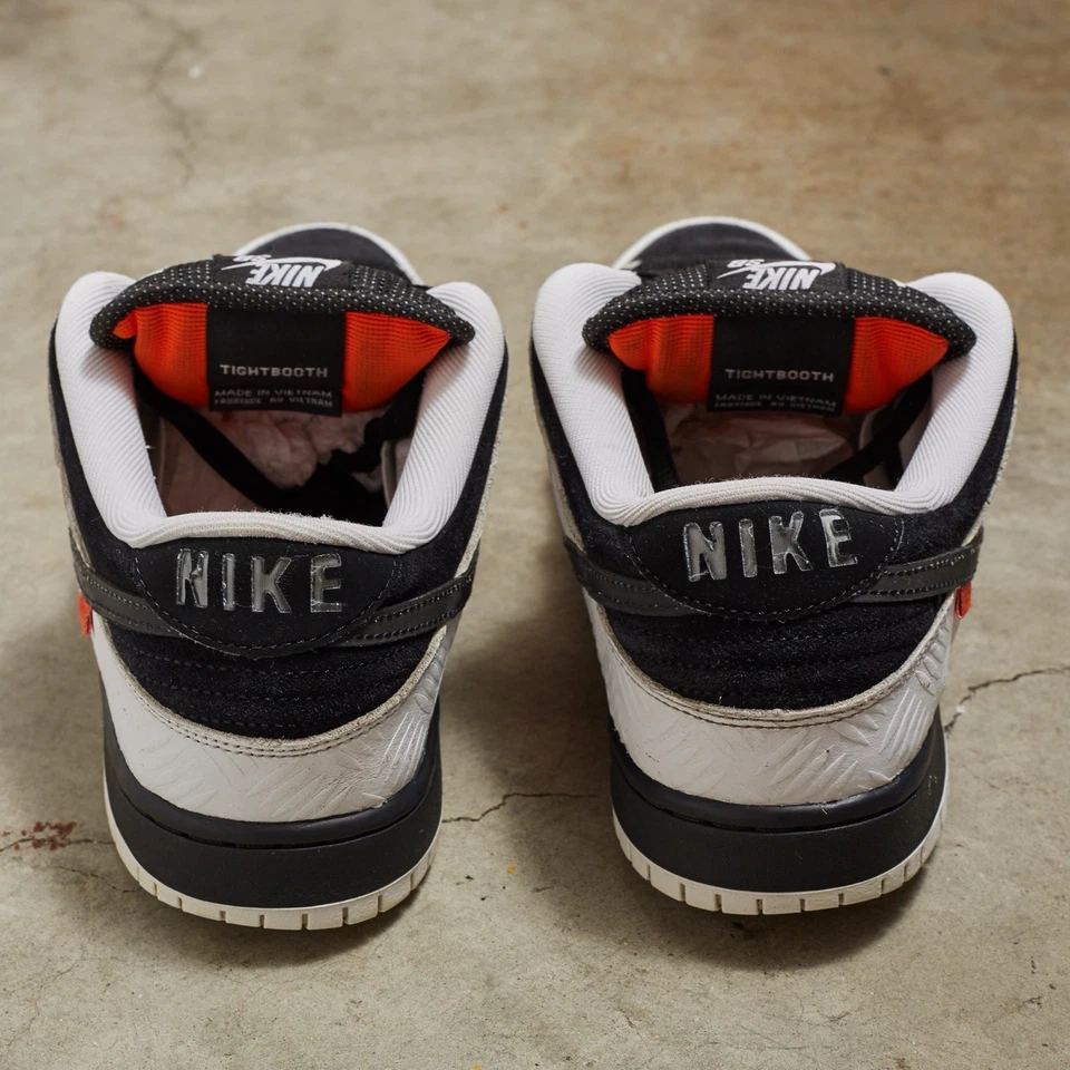 Nike x TIGHTBOOTH SB Dunk Low Pro QS 'Blanco/Negro' | Talla 10,5 M/12 W | FD2629-100 Foto 4 de 4