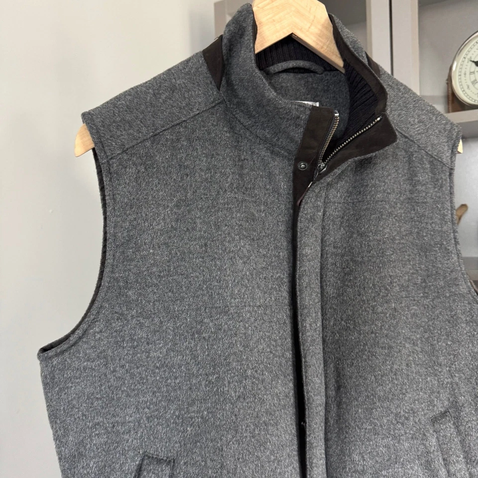 Peter Millar Wool Cashmere Grey Full Zip Vest Small Sleeveless Lined Jacket - Image 2 of 4