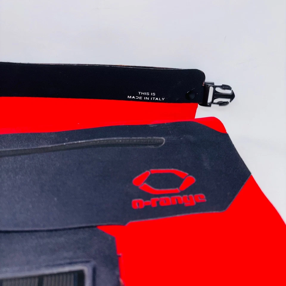 Mochila painel solar O-Range Aquaskin vermelha preta topo de rolo porta USB faltando - Imagem 3 de 4