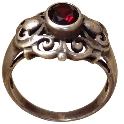 passionate Vintage Sterling Silver Garnet Ring Sz 10
