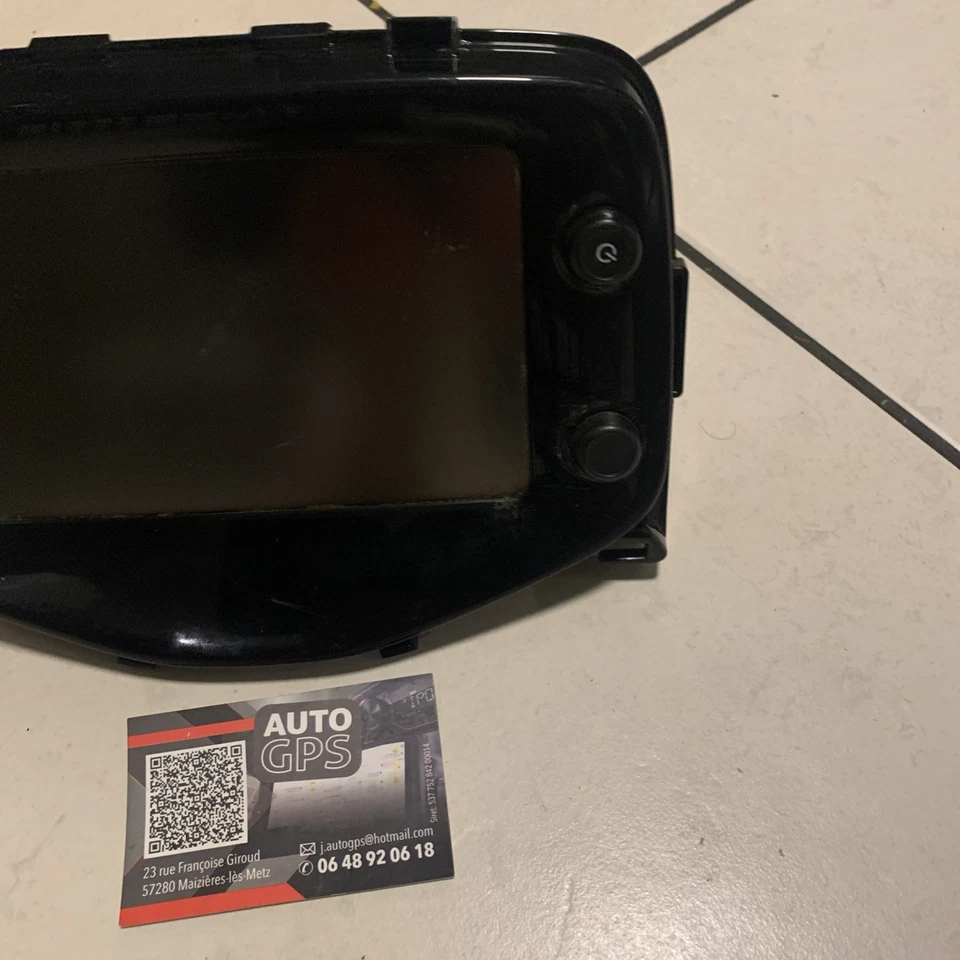 Écran GPS Peugeot 108 1.2 Essence 86140-0H010 - Photo 3/4