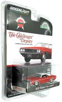 Greenlight 1/64 Scale 30313 - 1970 Dodge Challenger - Red/White - Photo 1/4
