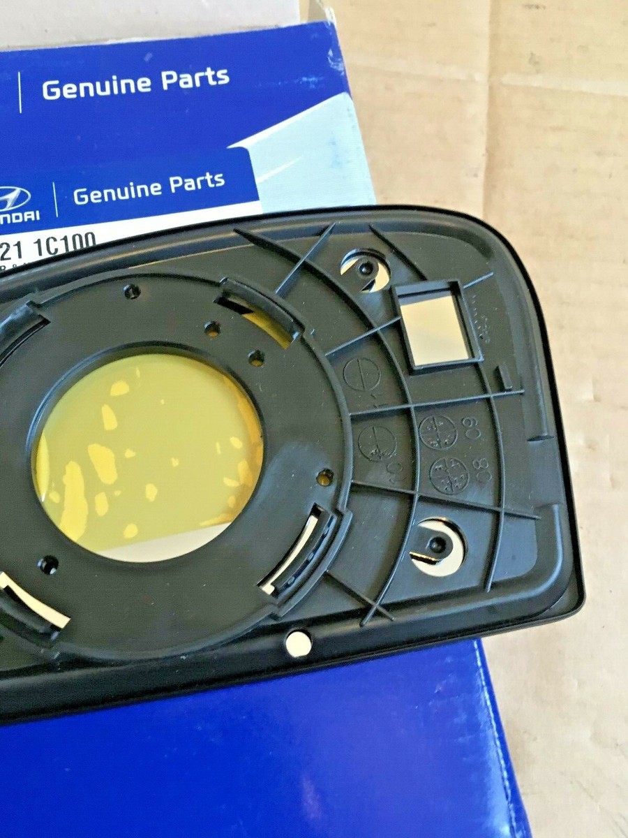 Hyundai RH Wing Mirror Glass + Holder - 876211C100 **Genuine New 
