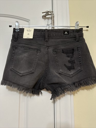 Pantalones cortos de mezclilla L.TJ con dobladillo deshilachado negros lavados XS - Imagen 5 de 9