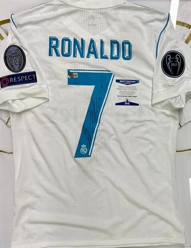 Autographed Signed Cristiano Ronaldo Real Madrid Jerseys Soccer Jersey Beckett