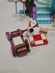 LEGO Disney: Elsa's Sparkling Ice Castle (41062) - NOT Complete, missing pieces.