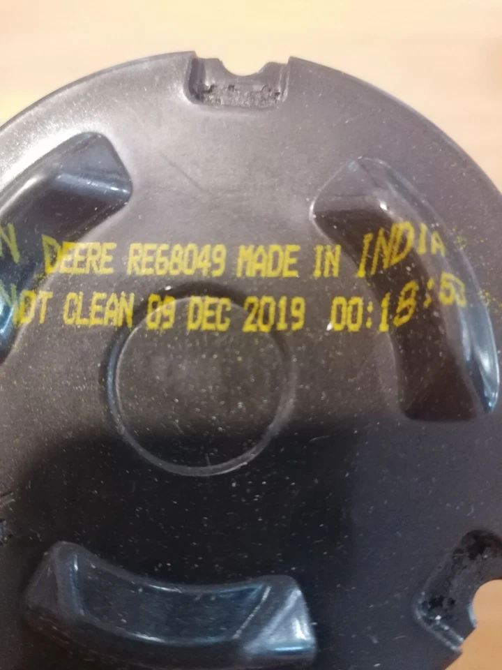 Filtre à air JOHN DEERE RE68049 D'origine - Photo 2/2