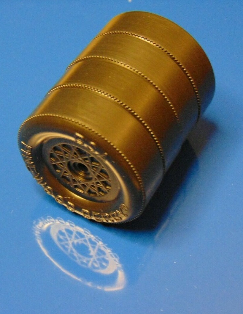 Quality Pinewood Derby Wheels Mixed Mold Numbers LATHE TREAD RACE READY