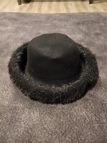 Vintage Commodore Wool Felt - Black Hat EUC Very S