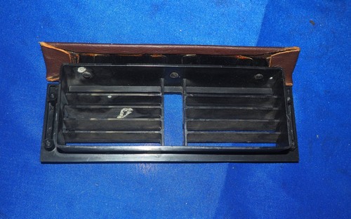 1977-1980 Rolls Royce Silver Shadow & Wraith II Center Console Vent Trim OEM - Picture 7 of 8