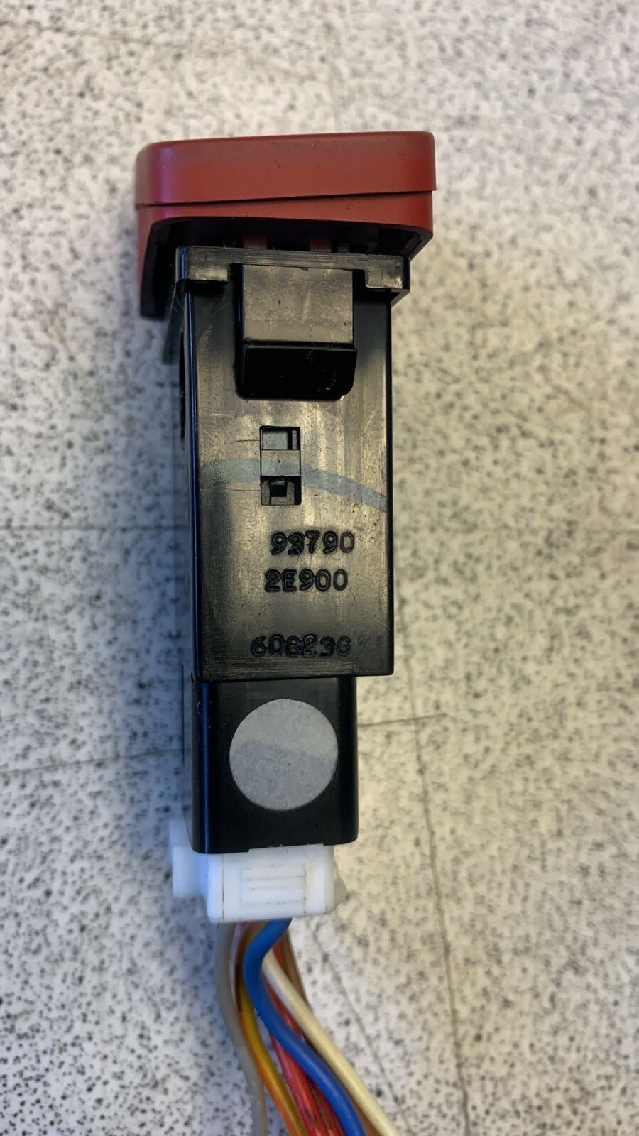 Hyundai Tucson 20042009 Hazard Lights Control Switch button 93790