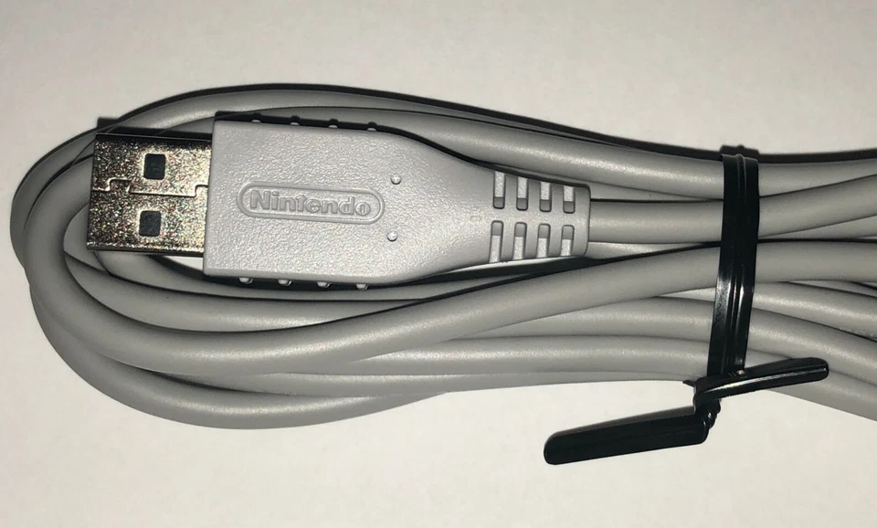 Original Nintendo USB Charger Cable for Nintendo Wii U Classic Controller Pro - Image 2 of 2