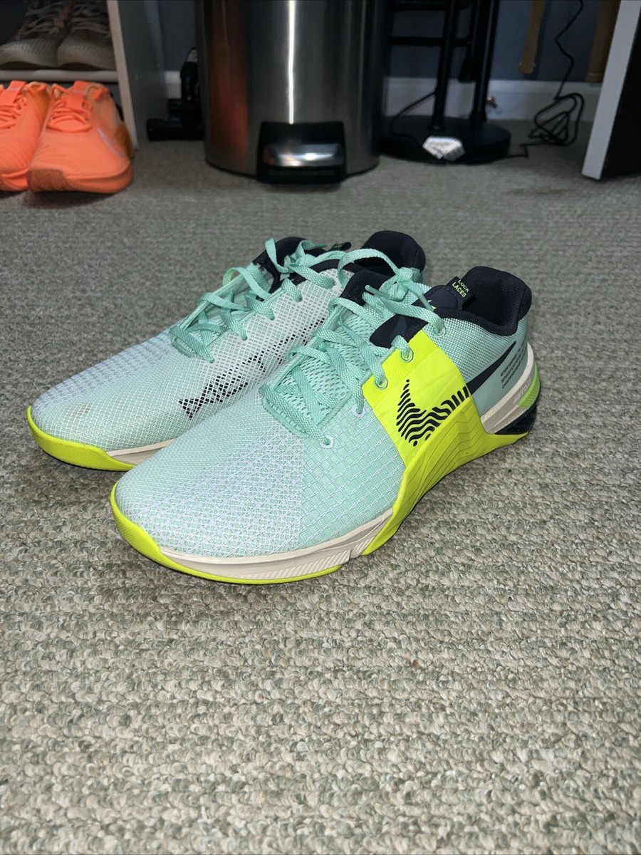 Size 10.5 - Nike Metcon 8 Mint Foam Volt Excellent Condition  display picture 1