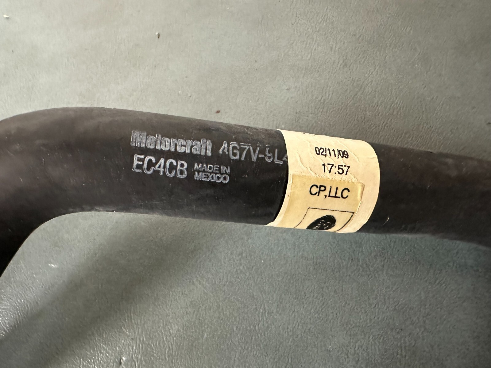Ford OEM NOS 4G7Z-9L443-GD Supercharger Hose 2005-2006 FORD GT 5.4L SUPERCAR