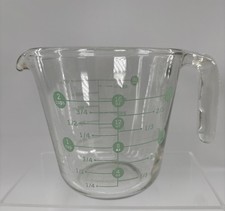Rare Vintage Green Dot Martha Stewart Everyday Glass Measuring 2 Cup/16OZ
