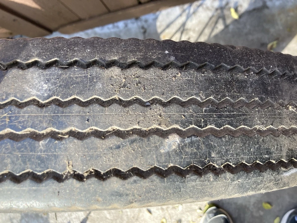 Винтажная шина и обод колеса c.1920-30-х модель A 4,75 X 5,00 X 19 - Изображение 2 из 4