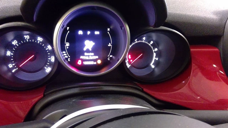 (LOCAL PICKUP ONLY) Passenger Front Door Electric 4 Door X Model Fits 16-17 FIAT - Image 3 of 4