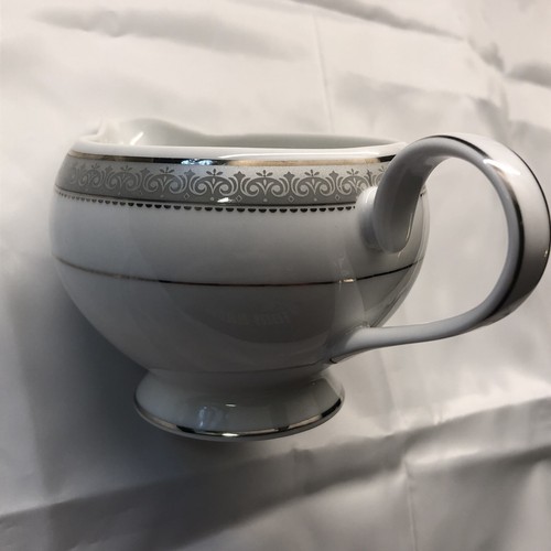 Mikasa Fine China PLATINUM CROWN L3428 Creamer NEW without Sticker - Picture 4 of 17