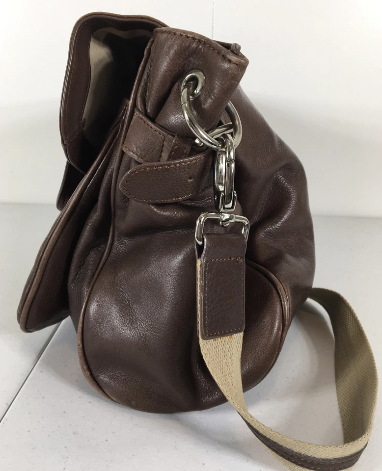 Bolso Bandolera HALOGENO Mensajero Cuero Esmaltado Borgoña Cierre con Solapa Foto 4 de 4