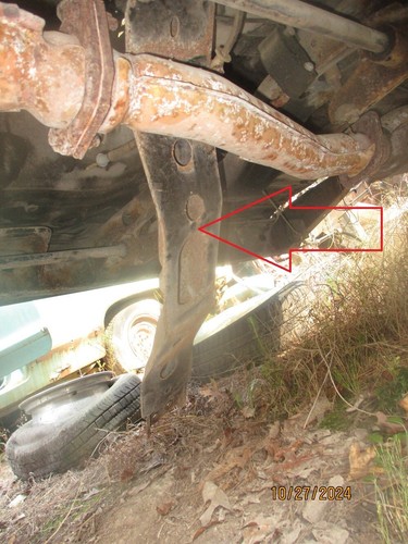 90 MAZDA B2600 2WD TRUCK MANUAL TRANSMISSION CROSSMEMBER 1990