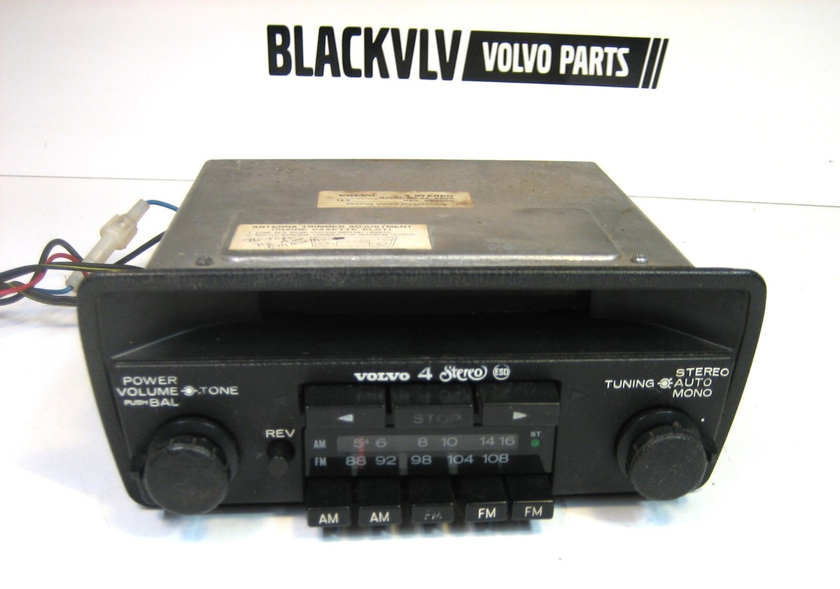 Volvo 4 Stereo AM FM Cassette Radio 240 260 RARE Accessory