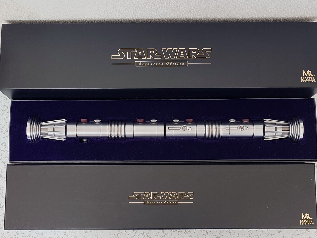 Master Replicas Darth Maul Double Bladed Lightsaber Master Replicas Darth Maul Double Bladed Lightsaber