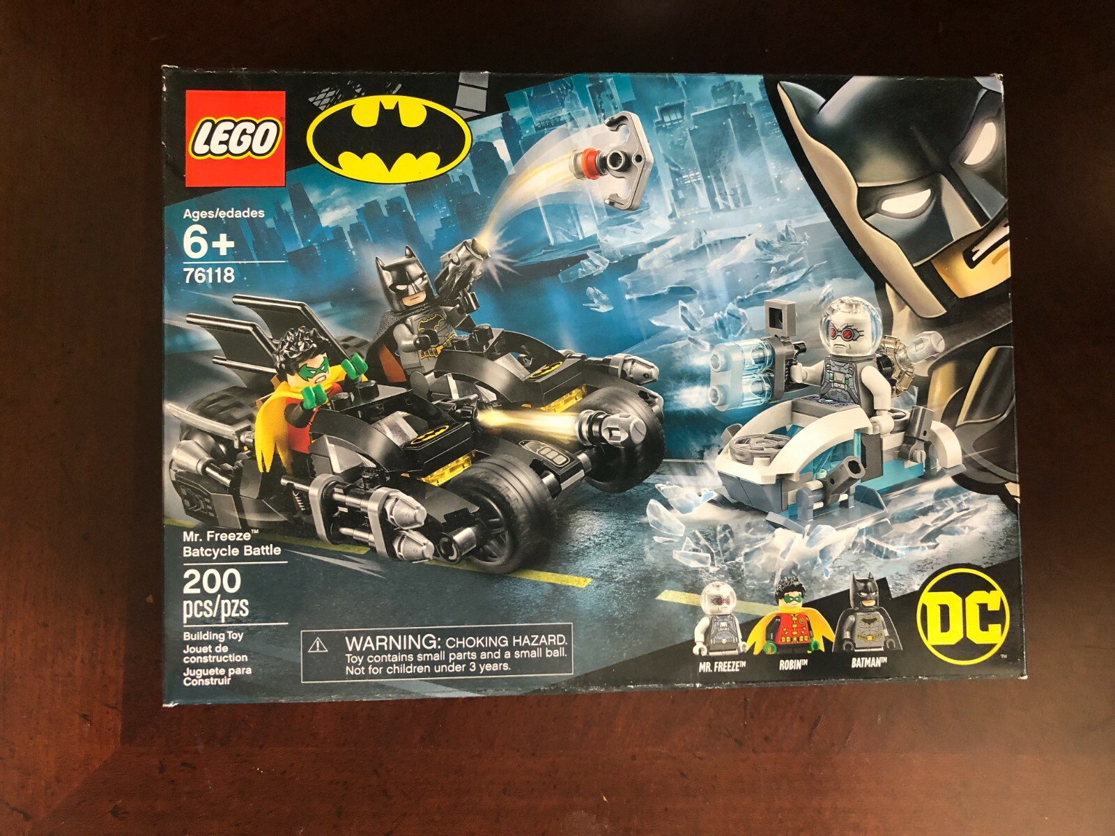 Mr. Freeze Batcycle Battle (76118 