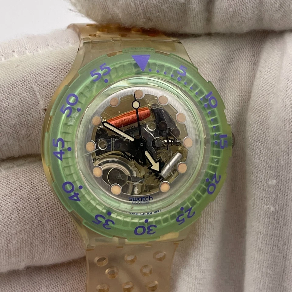 Reloj Swatch Hombre 38mm Caja Esqueleto Dial Bisel Giratorio Cuarzo Tres Manecillas Foto 4 de 4