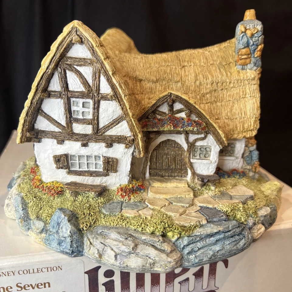 Lilliput Lane “Seven Dwarfs Cottage” The Disney Collection 50th Anniversary Ed. - Image 2 of 4