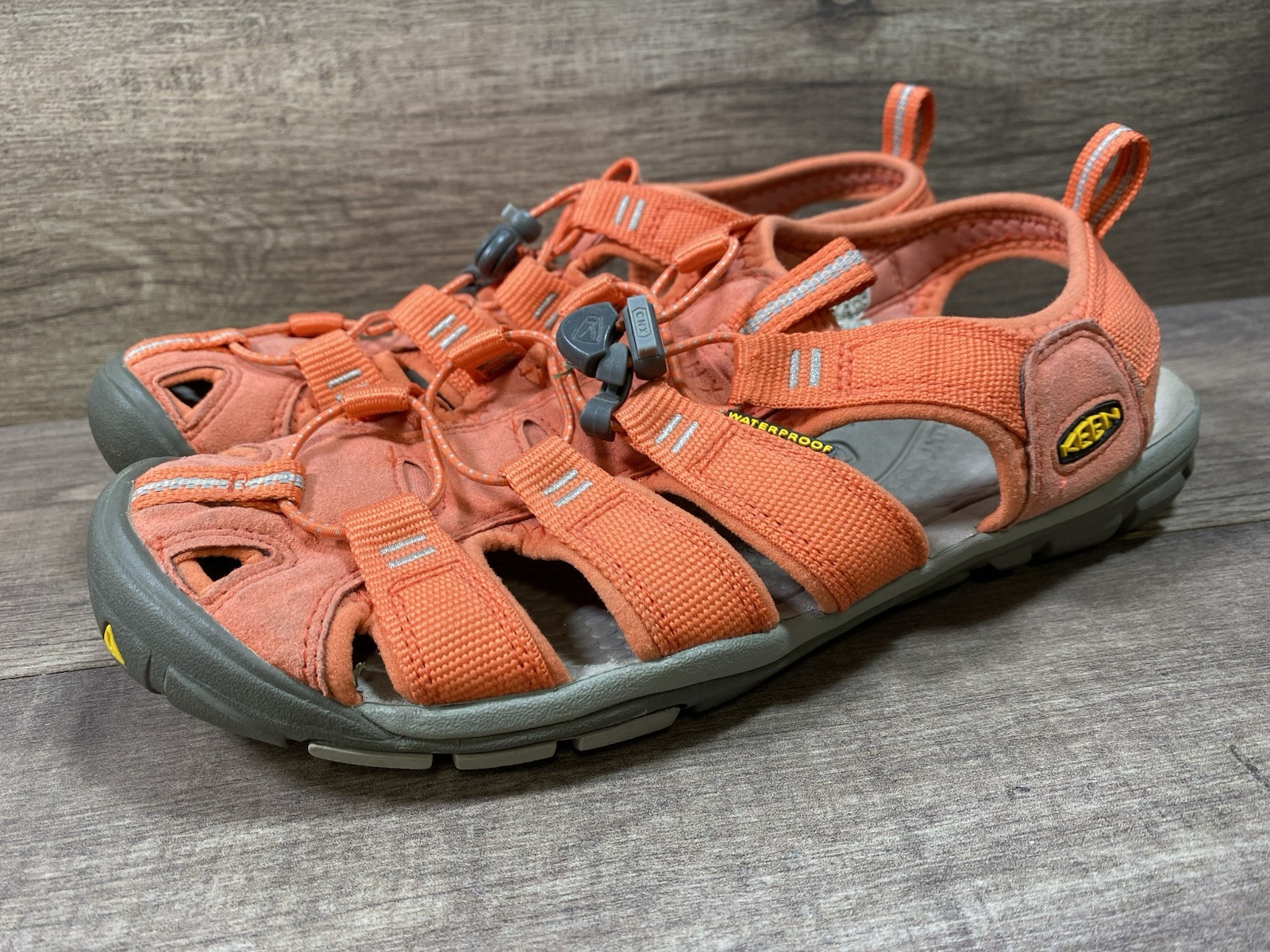 Sandali sportivi Keen corallo arancione impermeabili donna taglia 9