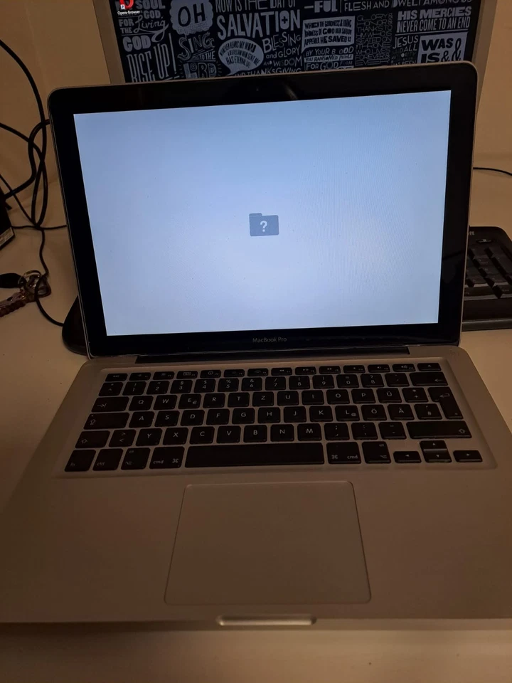 MacBook Pro A1278 (mid 2009) 13'' (Zoll) 8GB RAM/HDD - [OHNE SSD/Betriebssystem] - Bild 2 von 2