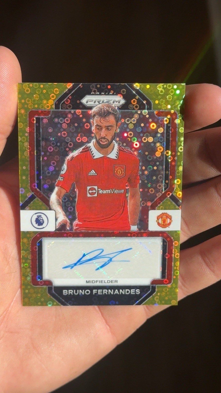 2022-23 Panini Prizm #S-BF Bruno Fernandes Signatures Breakaway Gold Auto /10 view 2