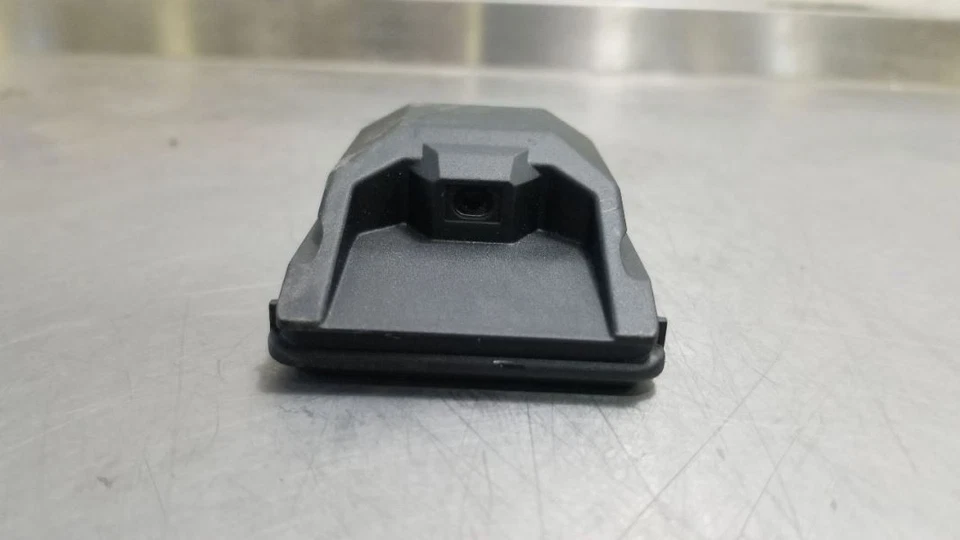 17 2017 BUICK АНКЛАВ ВНУТРЕННЕЕ ЗЕРКАЛО УСТАНОВЛЕННАЯ КАМЕРА ПЕРЕДНЕГО ВИДА 23340011 - Изображение 3 из 4