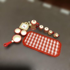 Sylvanian Families Miniature Kitchen Set Red Series