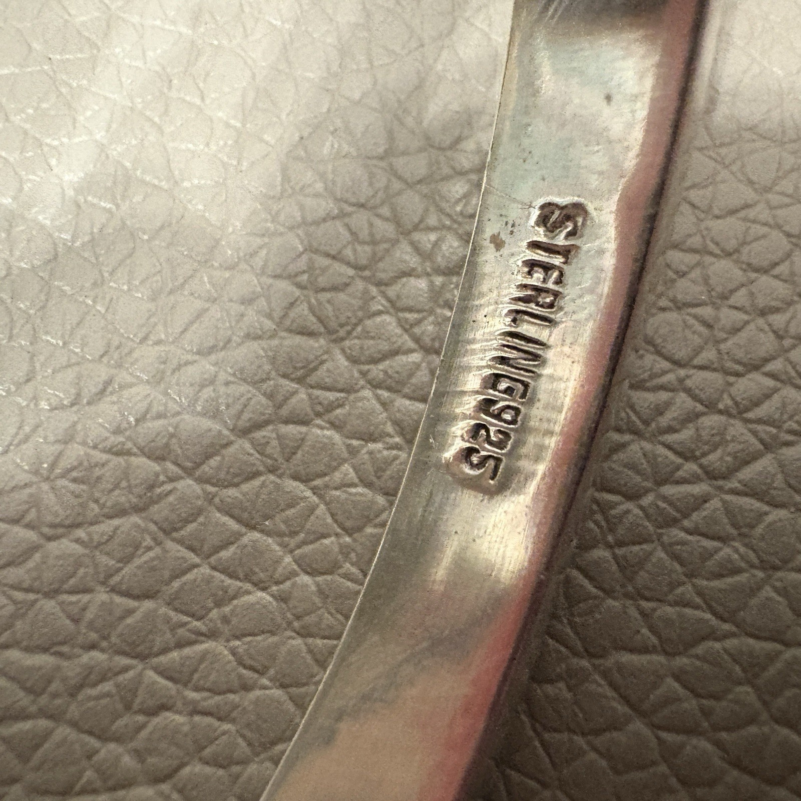 Native American Sterling (11g Hinged Bangle Brace… - image 8