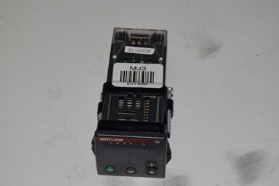 Watlow Temperature Controller Type IP65/4X/12 100-240V50/60Hz #207938-BE1