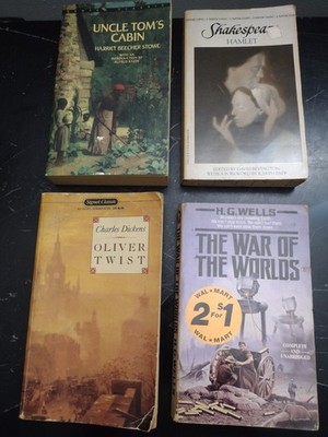 Classic Literature 4 Book Set   Stowe, Shakespeare, Dickens, Wells Bundle