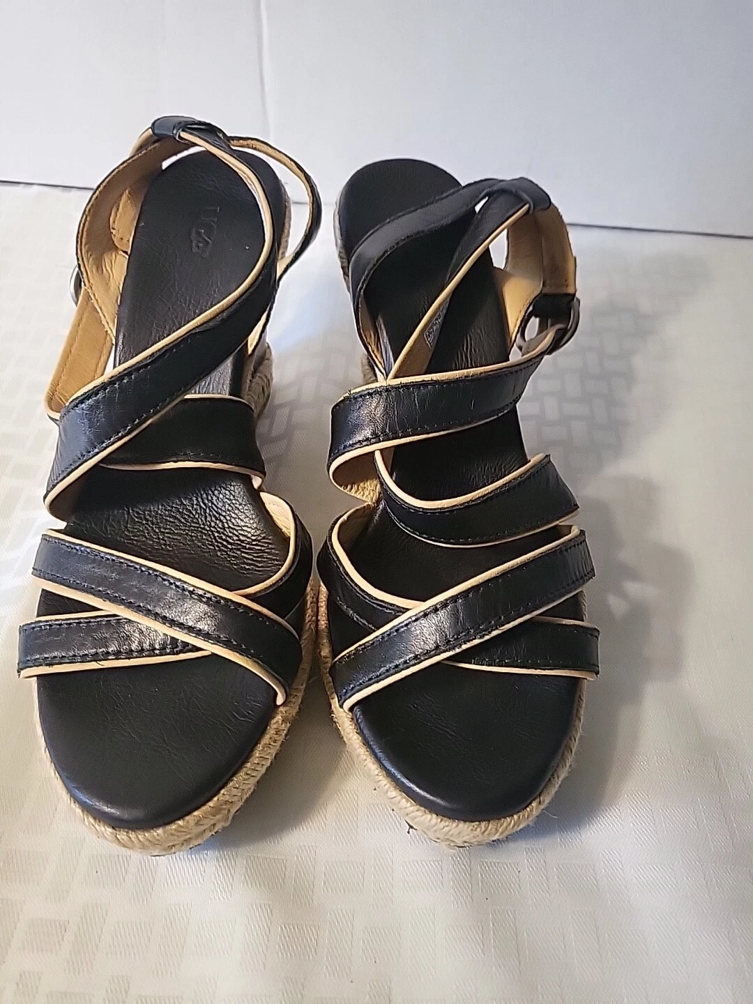 Sandali in pelle con cinturino alla caviglia UGG Isabella zeppa donna misura 8 5