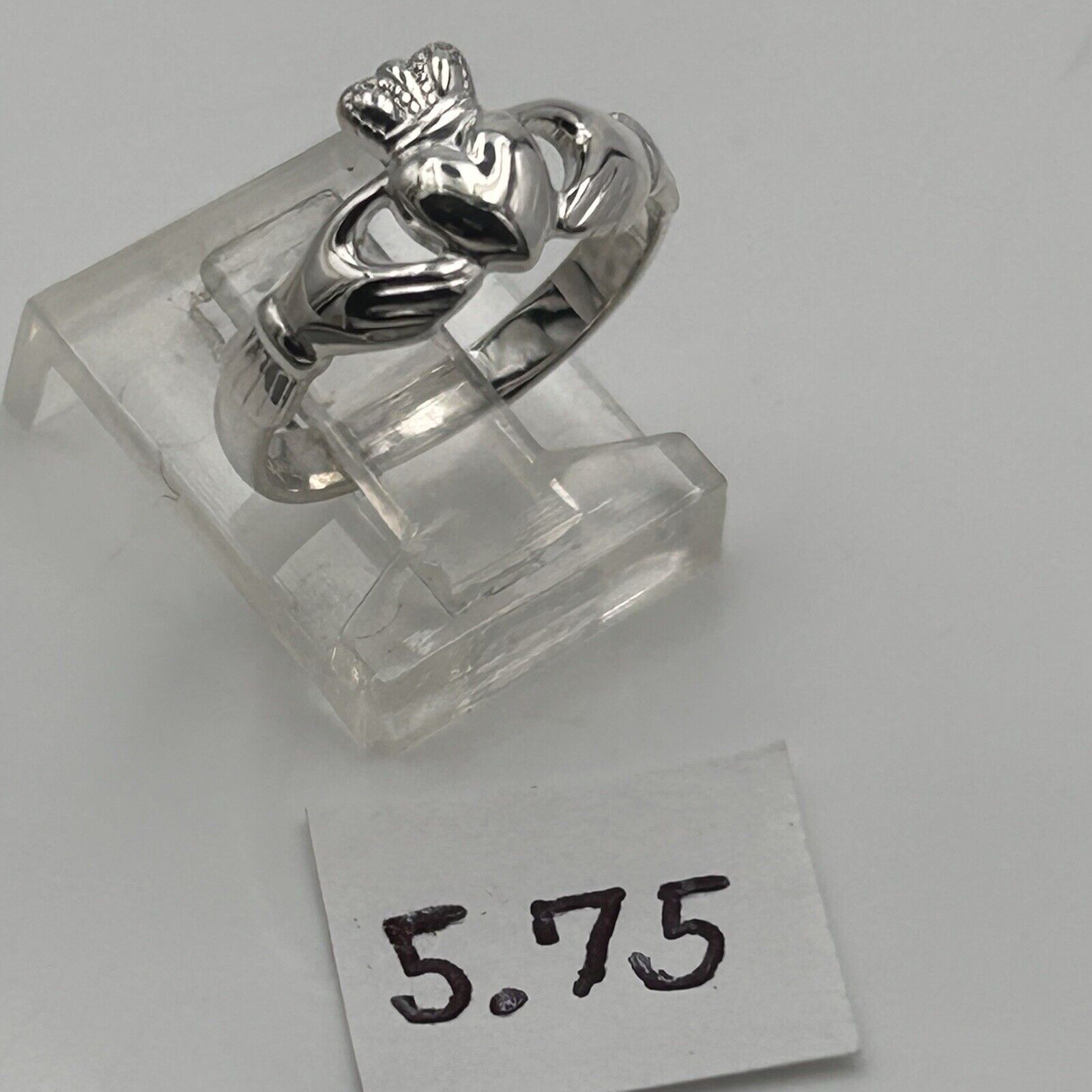 Picture 9 of 24